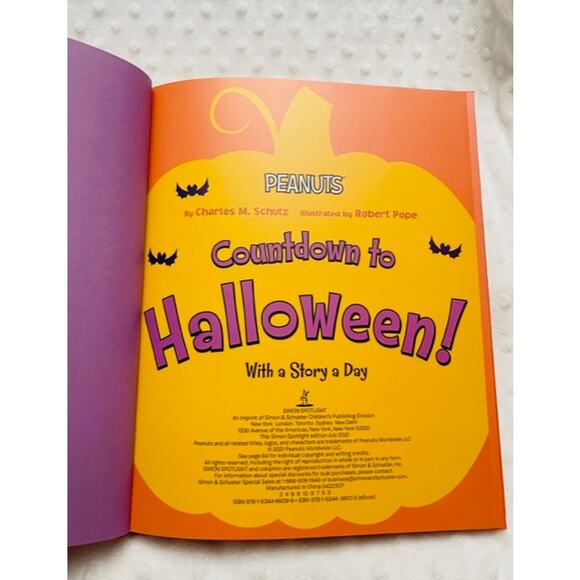 Peanuts Countdown to Halloween, Charles Schulz, Hardcover, (2021), NEW - Picture 3 of 3